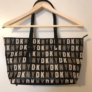 DKNY large purse/tote. Black and Grey purse. NWT.